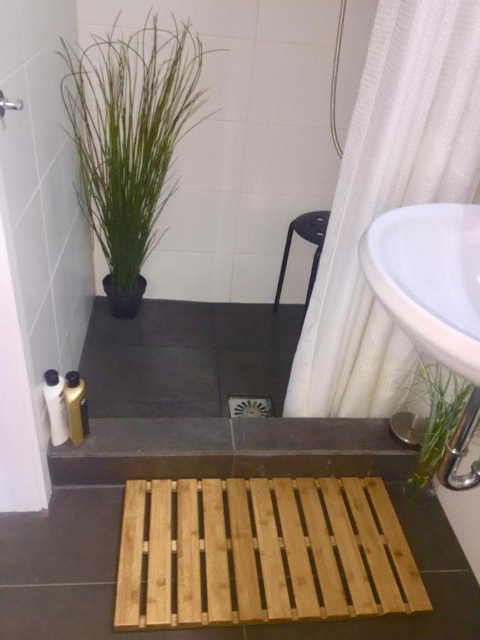 Micro-Apartment In Seenaehe Fusslaeufig Zum See:)) Ohningen Esterno foto